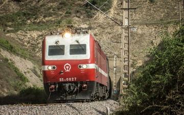 652940