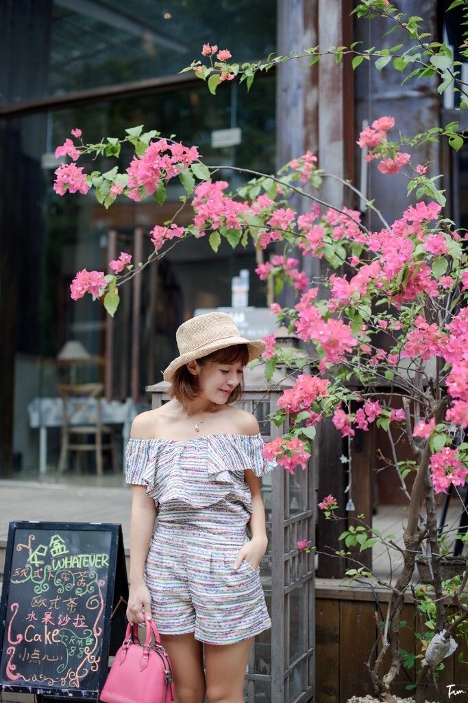 Summer day.<br />
#Funzi人像写真#<br />
出境：Karen<br />
摄影&amp;后期：Funzi