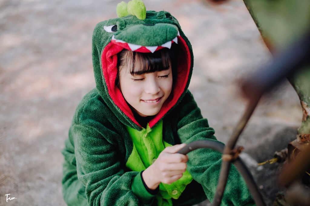 Mooooonster.<br />
时间过得很快,但希望我没有虚度。<br />
模特:Aimee<br />
摄影&后期:Funzi<br />
我的微博:@Fun仔<br />
微信:jxxl_tri<br />
欢迎约拍交流。<br />