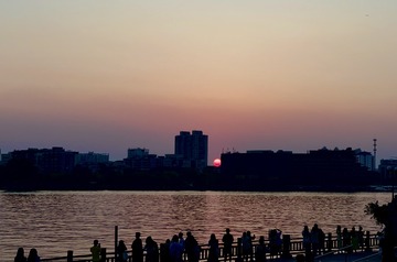 E8566232-5803-4C16-A01D-4230007E269B/L0/001