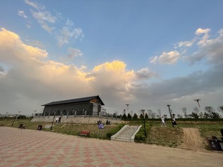 93B9E8A3-94E1-4FD0-8AD8-8D1BEC83BA6B/L0/001
