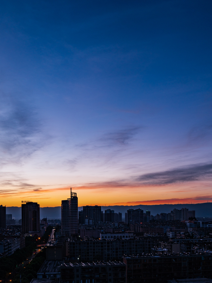 城市朝霞