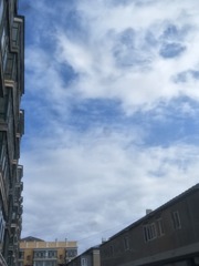 822327
