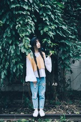 001