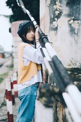 001