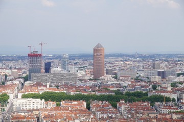 3714571