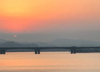 7ACFF68B-46C2-4540-974C-2BDB671A0BC8/L0/001