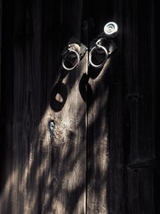 001