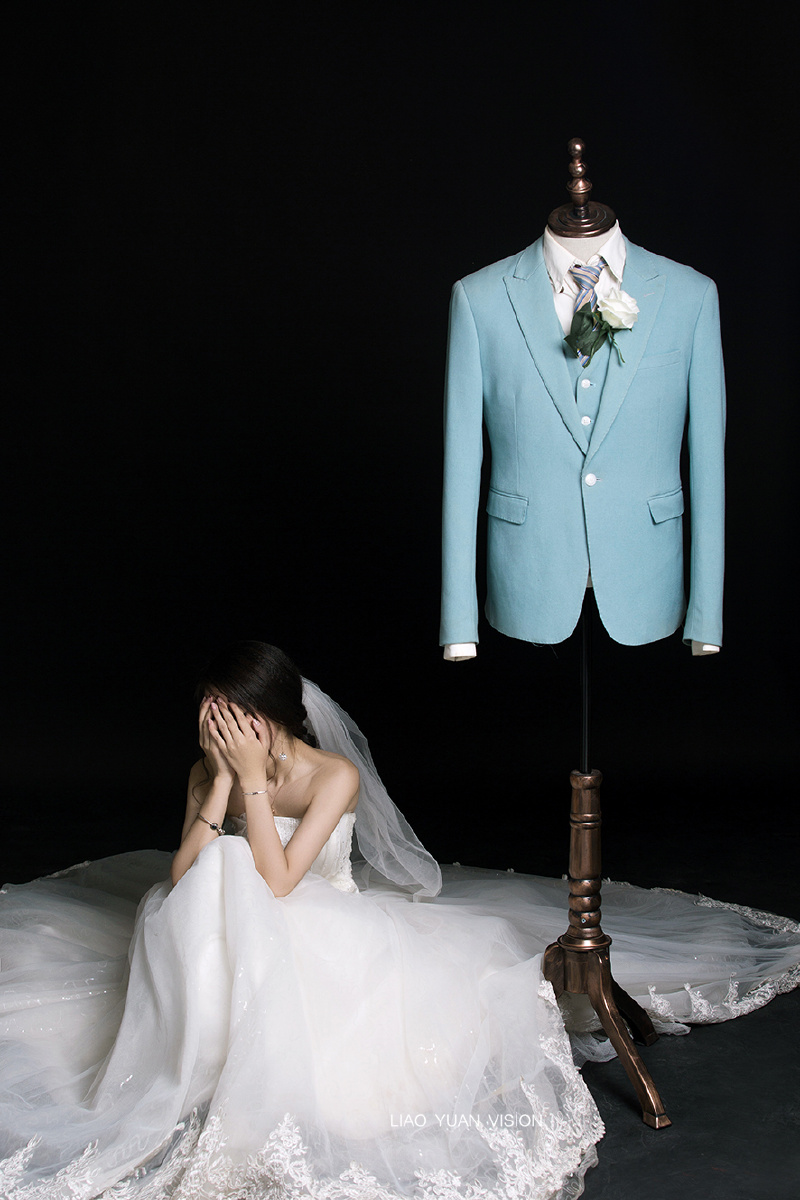 一个人的婚纱照