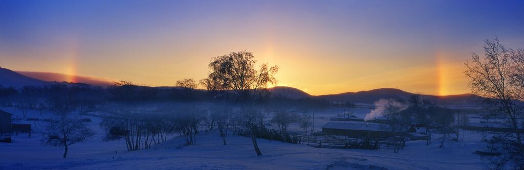 雪乡的晨曦<br />
富士618 90MM