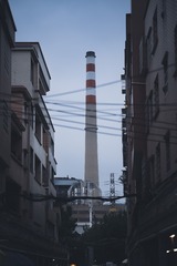 118305