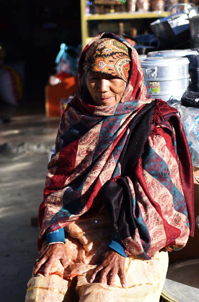 尼泊尔老人 - chaojchen - 图虫