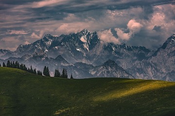 E4F7F9C3-7CC1-4520-9DF7-E523315AF23F/L0/001