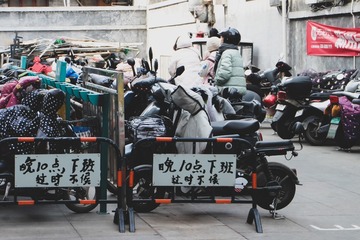 4AFD68E8-6D3C-43F2-A093-9E557143A8E3/L0/001