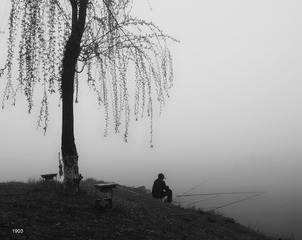 晨雾中的钓鱼人1