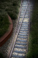 842251