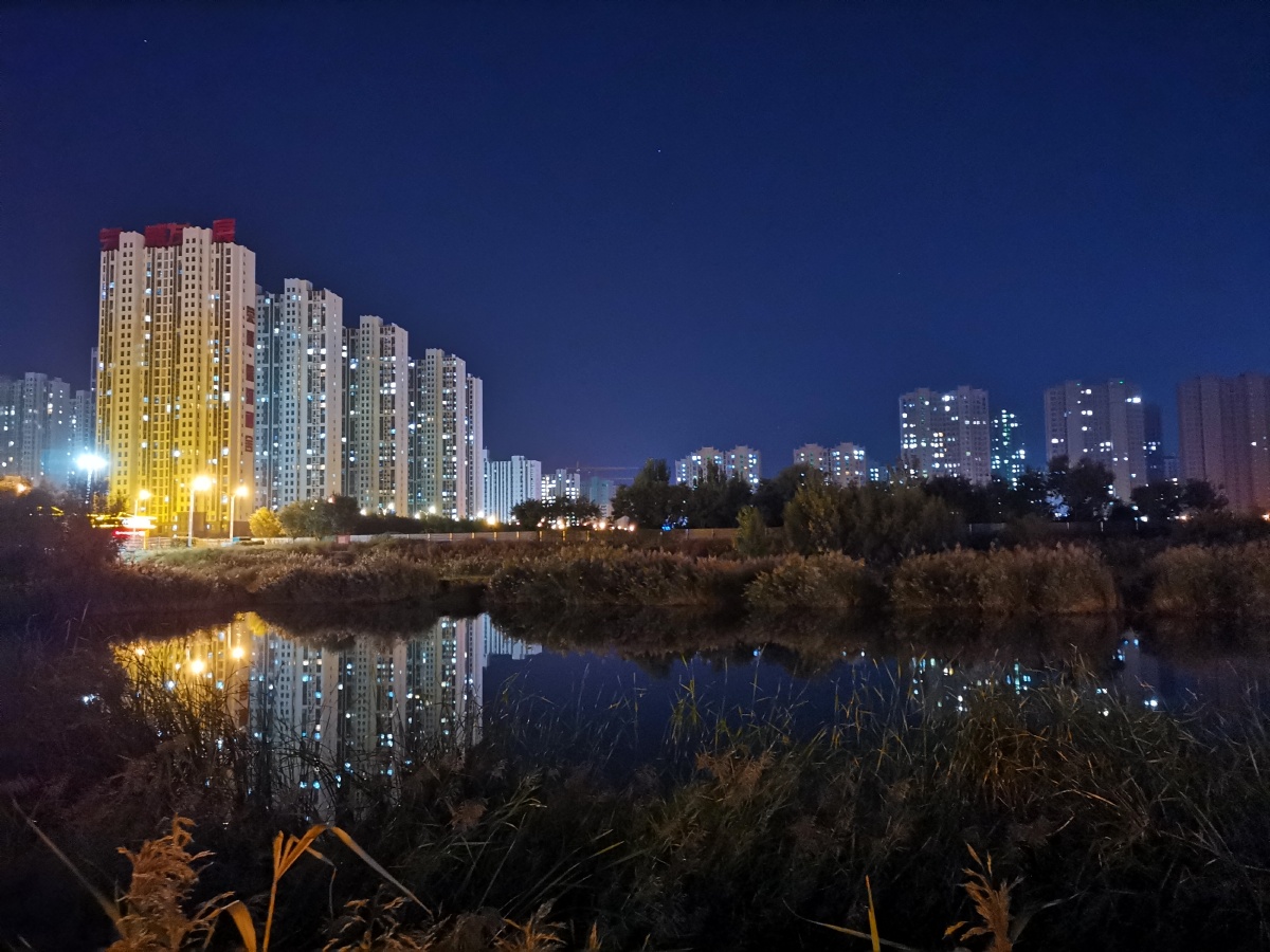 夜色阑珊下的临清