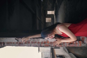 001