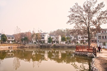 906793