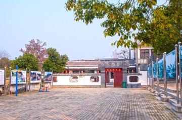 906797