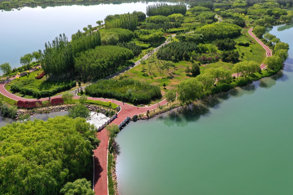 甘肃张掖芦水湾景色如画
