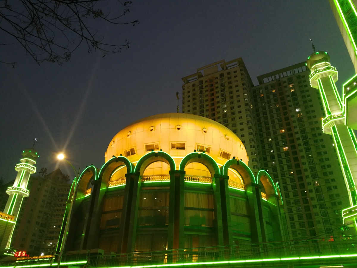 兰州西关清真大寺夜景吴学珍摄影