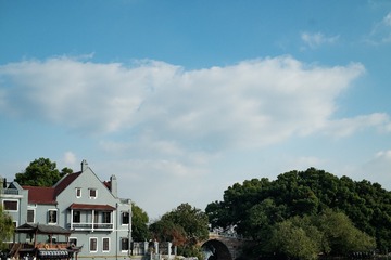 40AFBB51-45B2-48C5-A5E2-C53F7F5070D9/L0/001