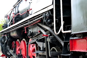 1647495
