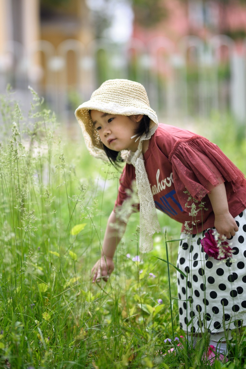 童趣是神话传奇的,童心是弥足珍贵的.