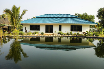 https://cdn6-banquan.ituchong.com/weili/l/189461684783677650.jpg