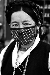 2011-西藏-拉孜妇女肖像