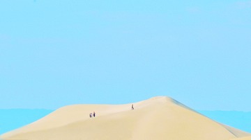 001