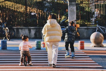 2AF07AB3-6027-4F8C-B22E-B59D862A3BD0/L0/001