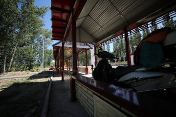 89411