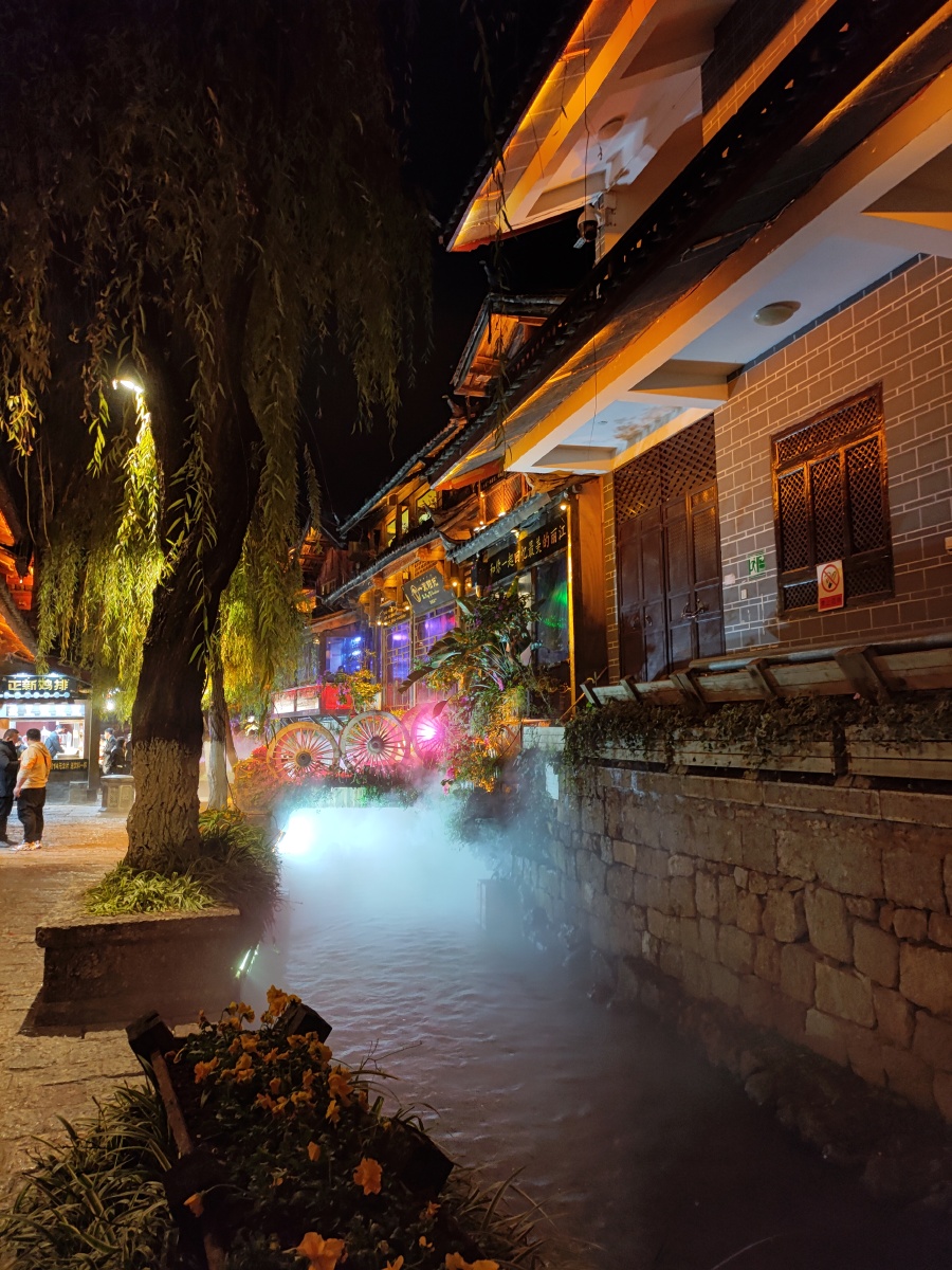 丽江夜景景色撩人人自醉