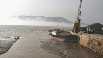 479233