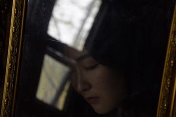 001