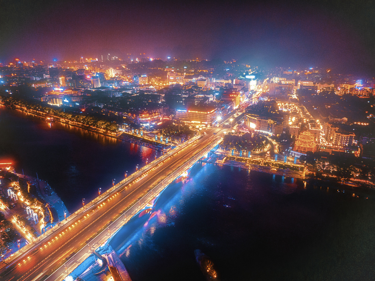 桂林解放桥夜景
