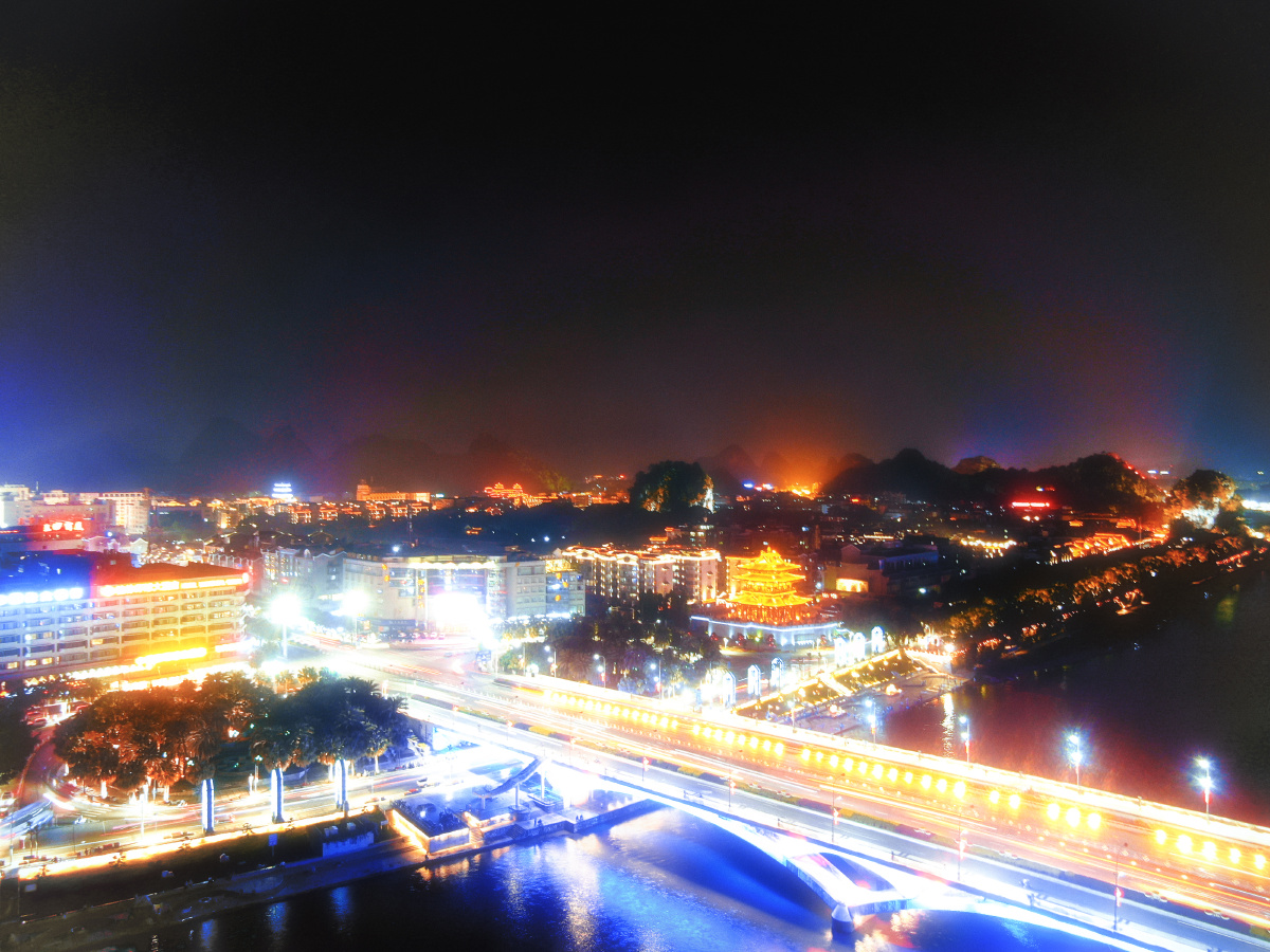桂林解放桥夜景