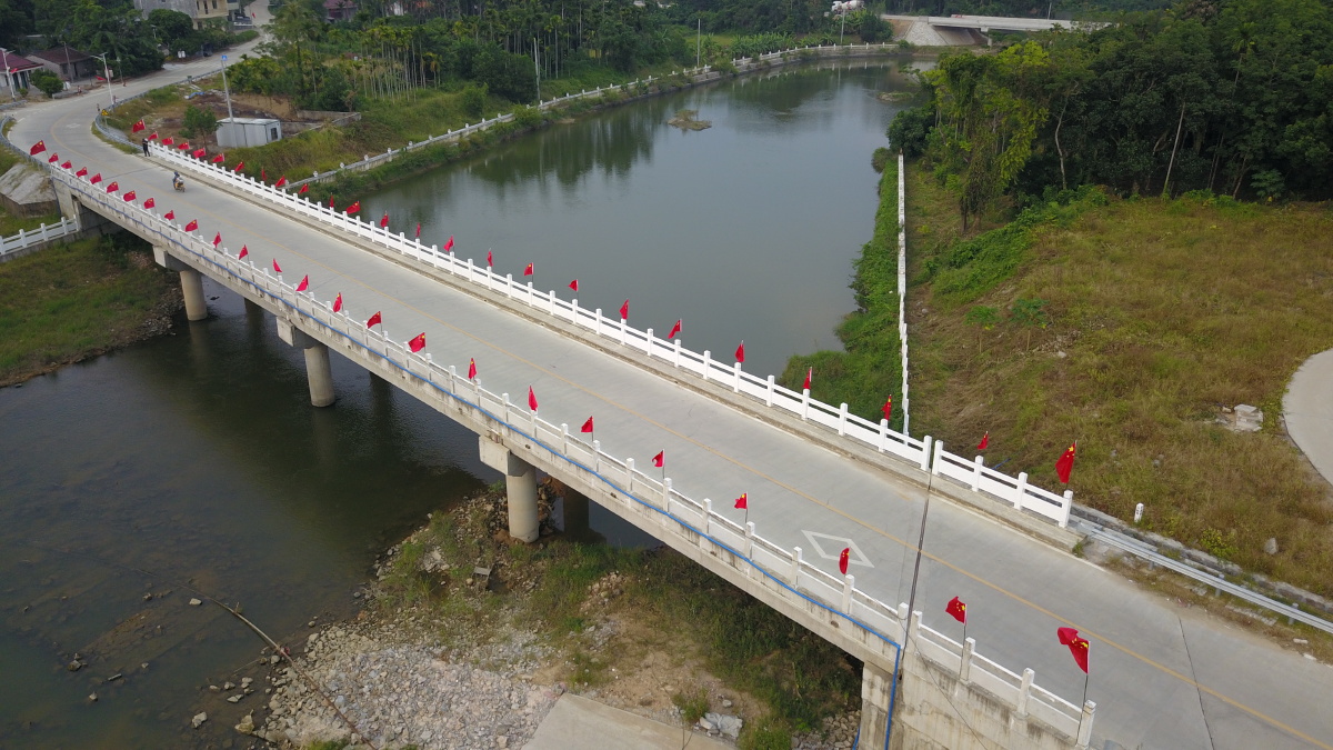 海南省屯昌县乌坡镇青梯村