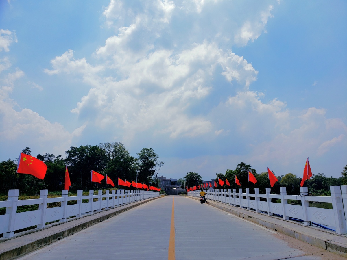 海南省屯昌县乌坡镇青梯村