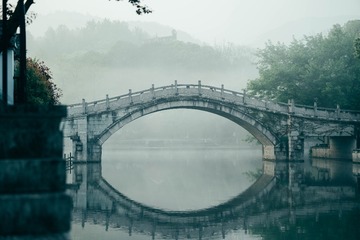 FC1B487B-44DF-4429-9C1A-95289035E72B/L0/001