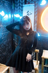 001