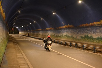 6B7B57A9-A662-4041-B73E-A85A5F4ECEC1/L0/001