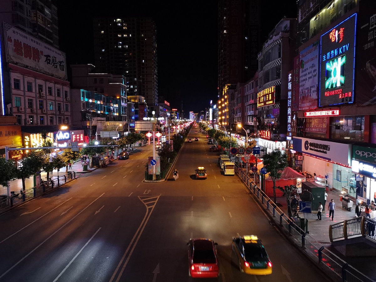 六枝桃花湖夜景
