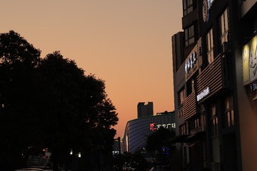 7DF1499E-44C4-4757-82C0-972D1B1E86C6/L0/001