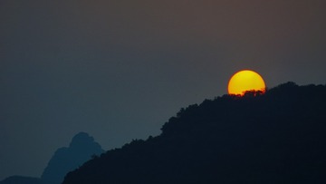 13602923-BB9D-44AC-84A5-16B89CC0C2BA/L0/001