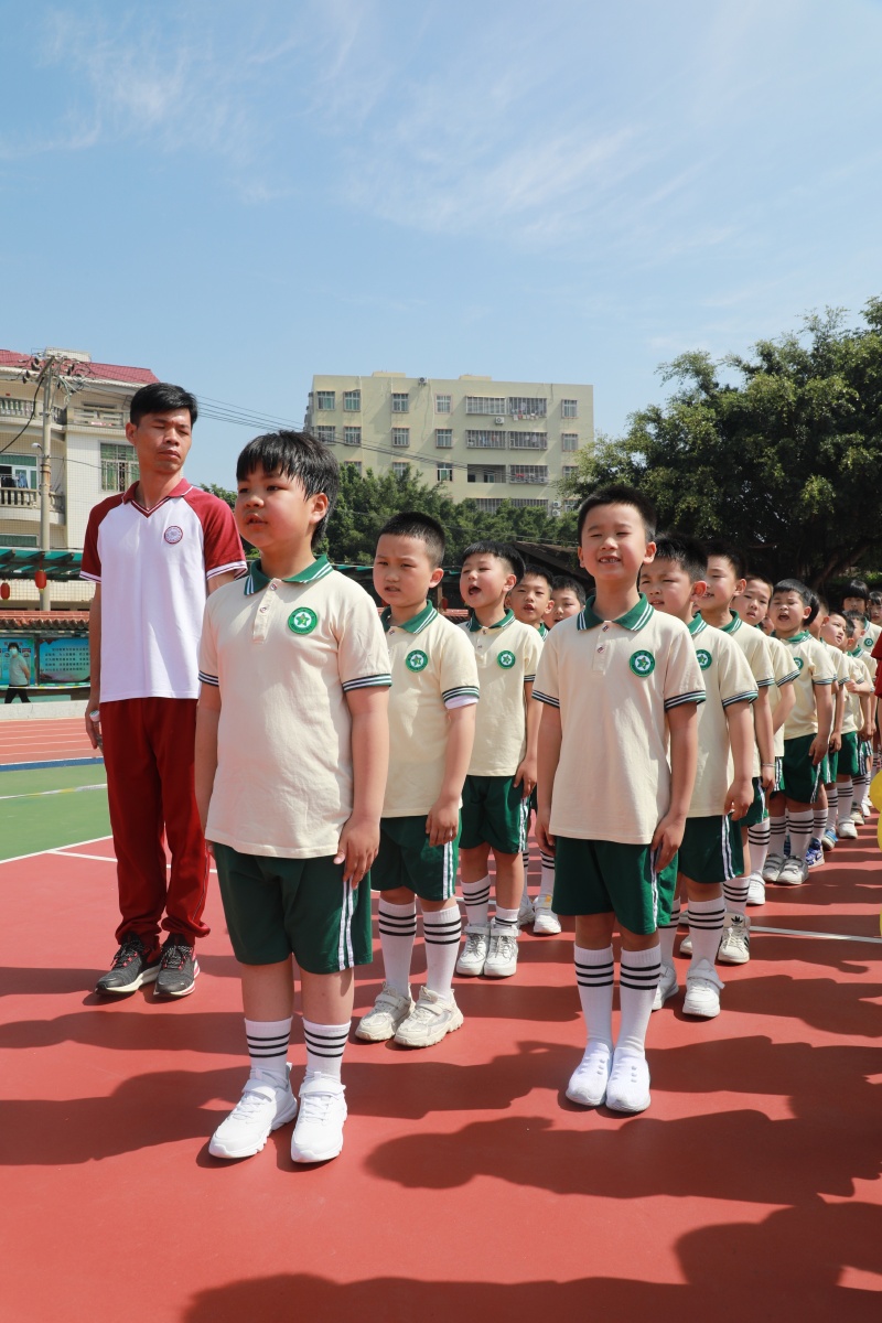 2021年4月30日毓英中心小学运动会开幕式