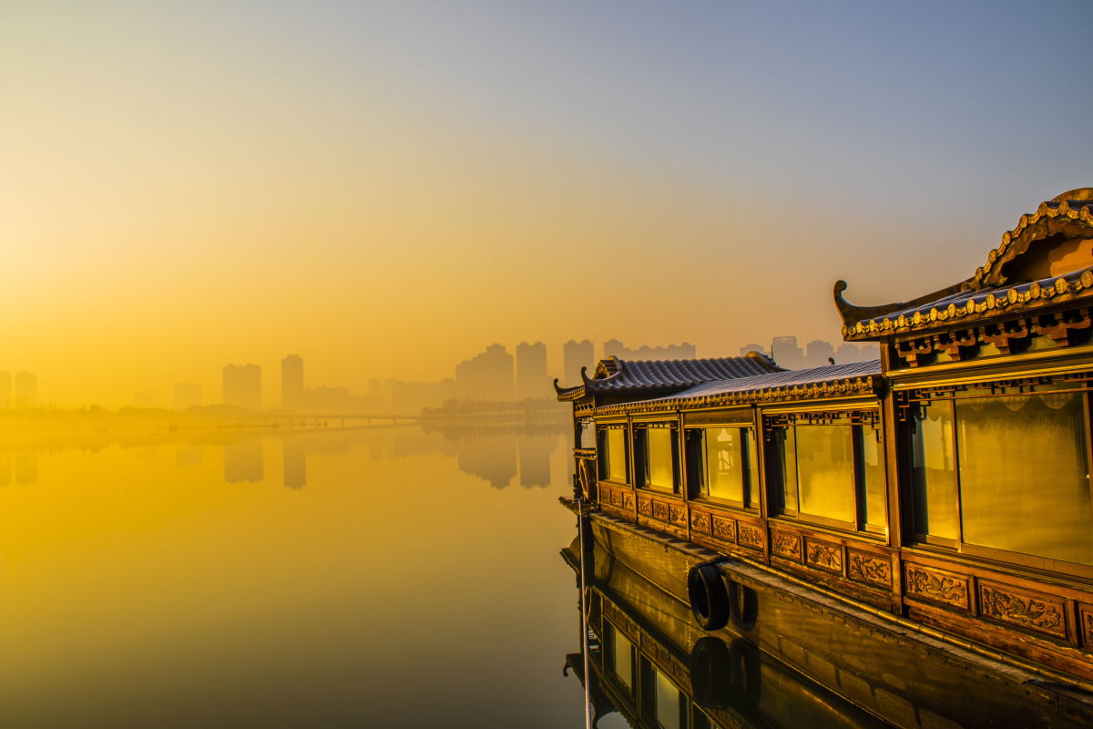 《尽朝晖》一月合肥翡翠湖风景区.