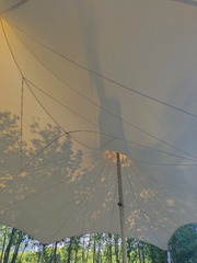 25083